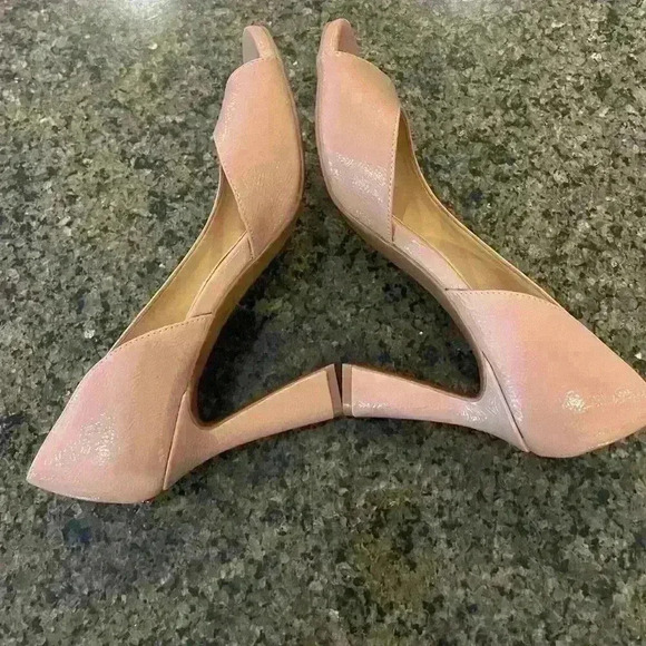 Naturalizer Nude 4 inch High Heel Excellent Like New Condition - Picture 6 of 10